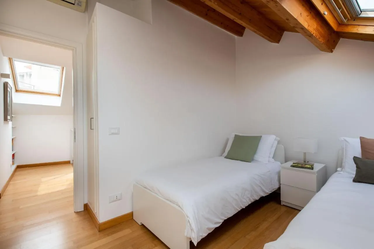 Vittorio Emanuele Apartment With Terrace By Wonderful Italy Palermo Italy